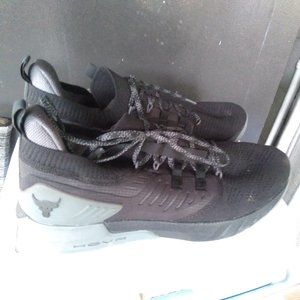 Under Armour hovr tristse shoes men's size 13